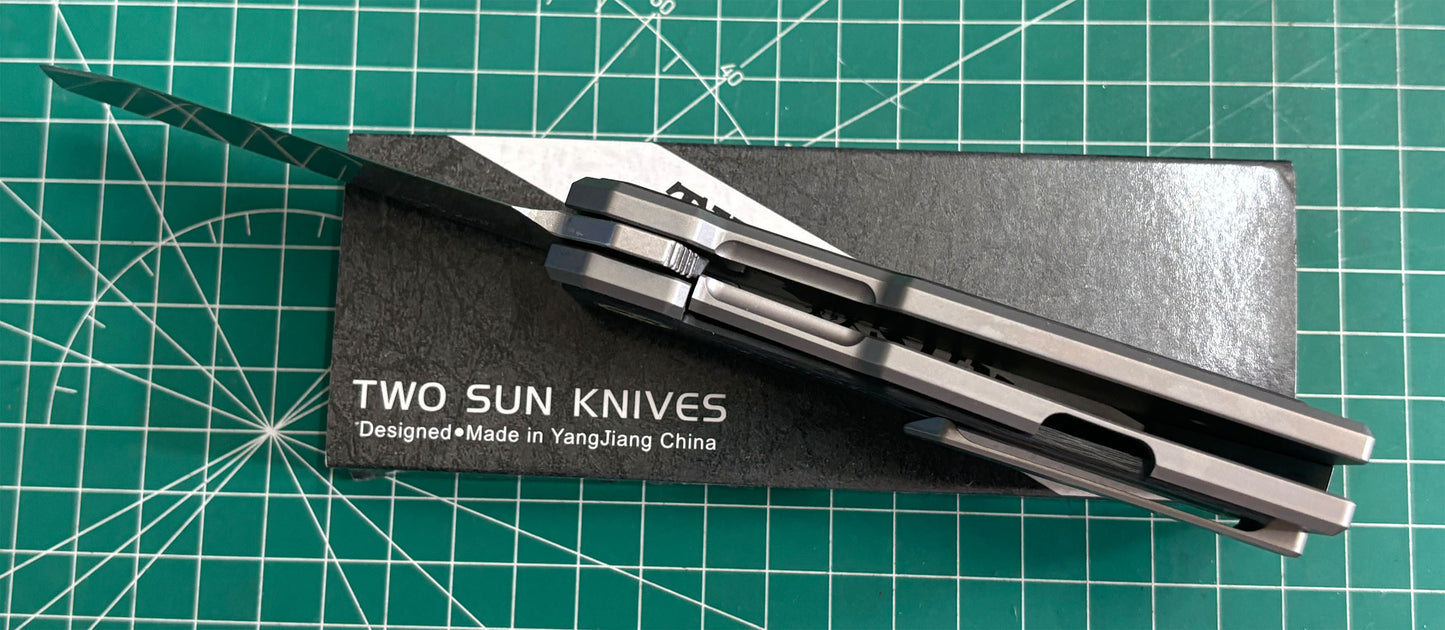 TwoSun Folding Knife CARBON FIBER Titanium Handle Stonewashed 14c28n TS529-14C28N-CF